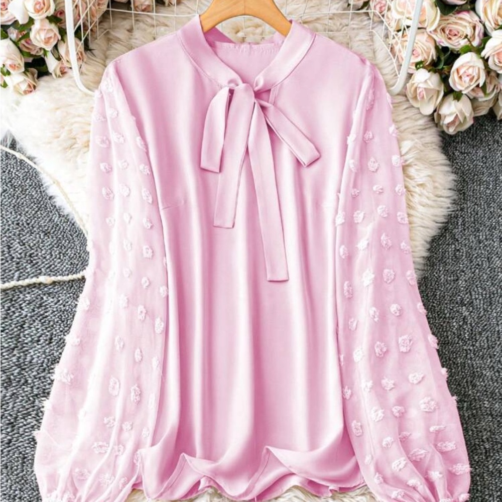 Elegant Pink Women's Top with Bow Detail